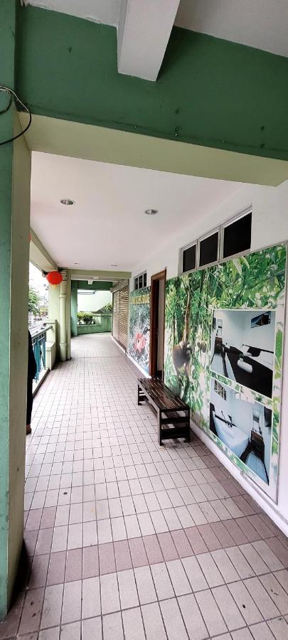 Api-Api Guesthouse Kota Kinabalu Exterior photo
